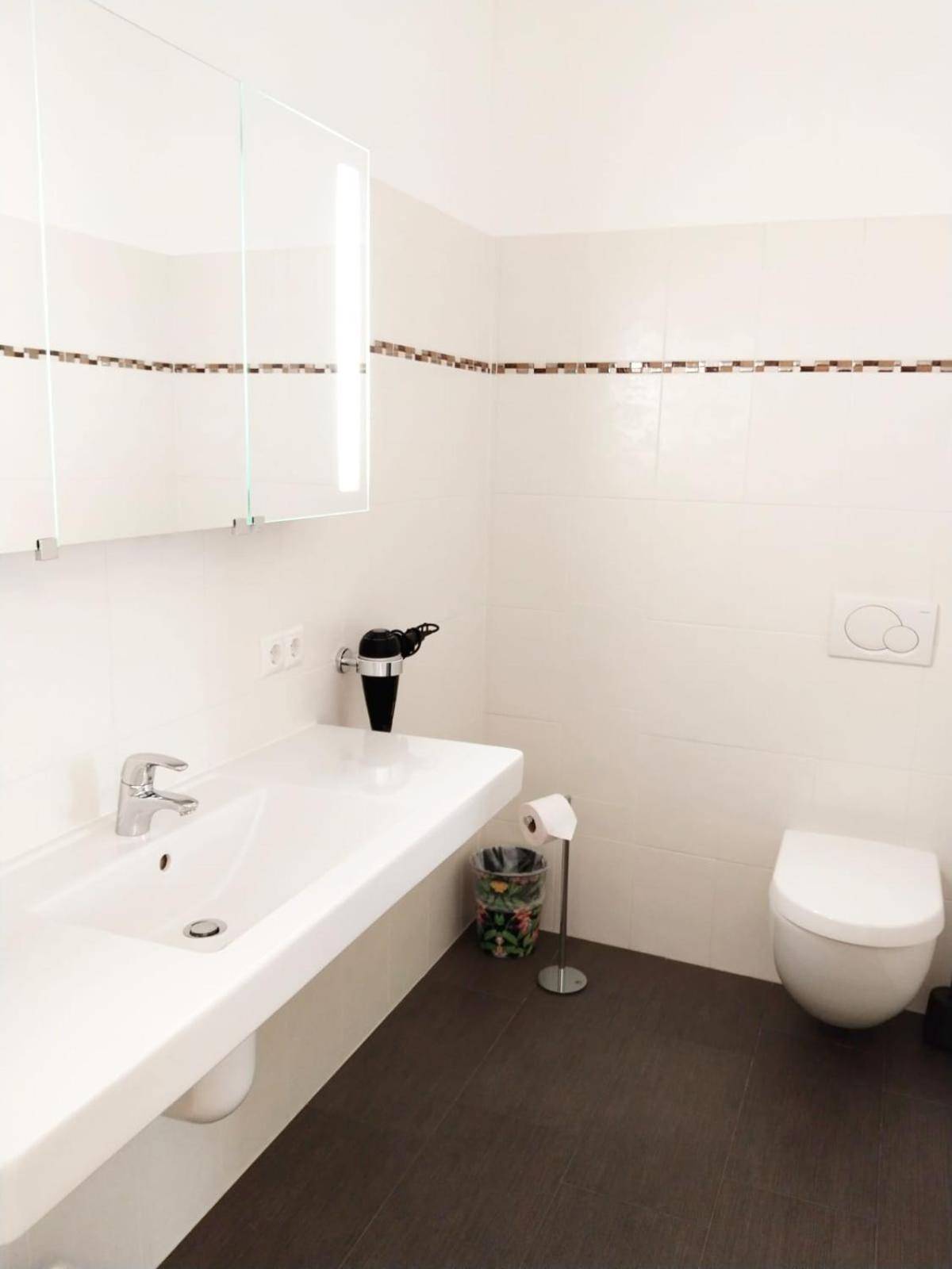 Grand Vienna City Center Apartment Екстер'єр фото