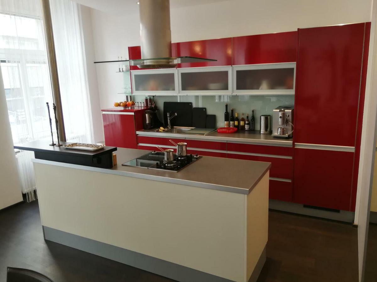 Grand Vienna City Center Apartment Екстер'єр фото